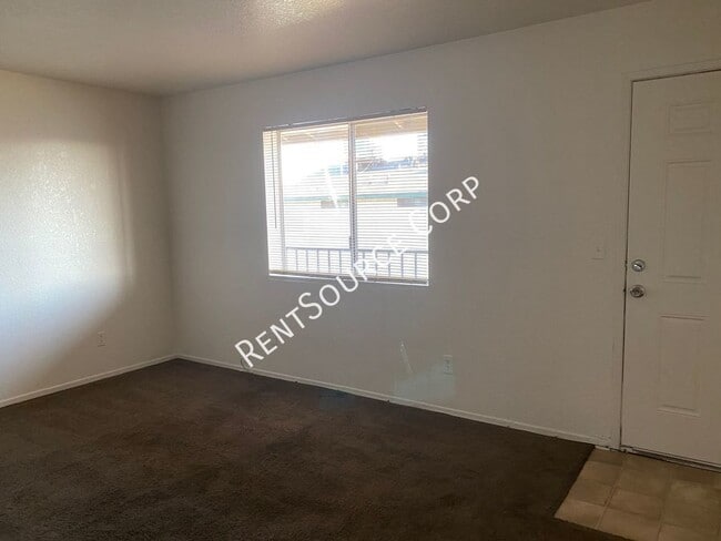 15582 L St in Mojave, CA - Building Photo - Building Photo