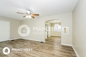 3315 Chamberlin Dr in Indianapolis, IN - Building Photo - Building Photo