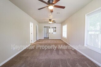 512 S 55th W Ave in Tulsa, OK - Building Photo - Building Photo