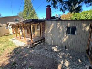 775 SE Roberts Ave, Unit 775 in Gresham, OR - Building Photo - Building Photo