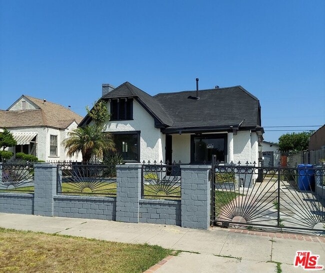 property at 3831 W 60th St