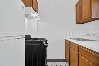 1025 Post in San Francisco, CA - Building Photo - Interior Photo