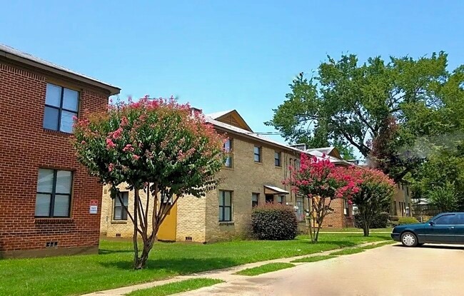 Renaissance Square in Texarkana, AR - Building Photo - Building Photo