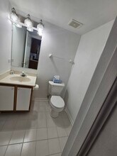 1327 Sugar Ct in Naperville, IL - Building Photo - Building Photo