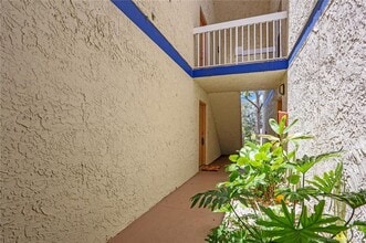 1504 SE Royal Green Cir in Port St. Lucie, FL - Building Photo - Building Photo