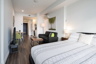 1415 Avenue Overdale in Montréal, QC - Building Photo