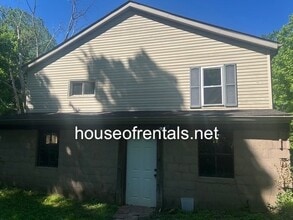 3790 Gentry Rd in Makanda, IL - Building Photo - Building Photo