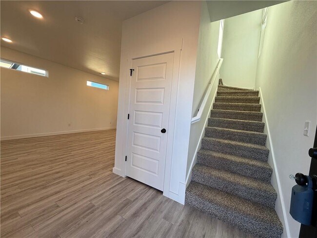 1051 States Ave in Bentonville, AR - Foto de edificio - Building Photo