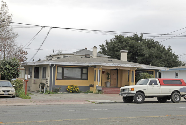 21400 Mission Blvd in Hayward, CA - Foto de edificio - Building Photo