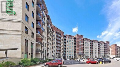 7325 Markham Rd in Markham, ON - Building Photo - Building Photo