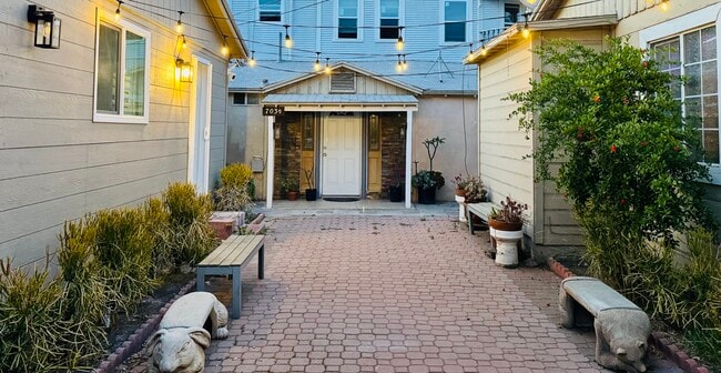 701 W Doran St, Unit 703A in Glendale, CA - Building Photo - Building Photo