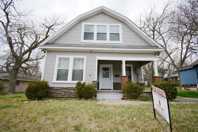 property at 407 N Chappell Hill St