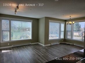 33539 Holland Ave in Abbotsford, BC - Building Photo - Building Photo