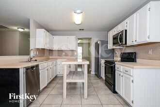 1445 Lochspring Dr in Rockwall, TX - Building Photo - Building Photo