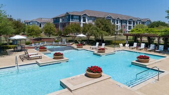 Centreport Lake in Fort Worth, TX - Building Photo