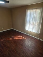 426 SE 4th St in College Place, WA - Building Photo - Building Photo