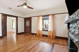 1610 W 36th Pl in Los Angeles, CA - Building Photo - Building Photo