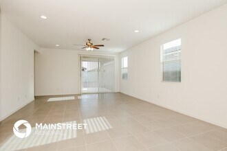 5529 W Walatowa St in Phoenix, AZ - Foto de edificio - Building Photo