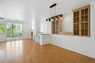 4170 Via Candidiz in San Diego, CA - Building Photo - Building Photo