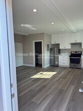 318 E Heath Ln in Long Beach, CA - Building Photo - Building Photo