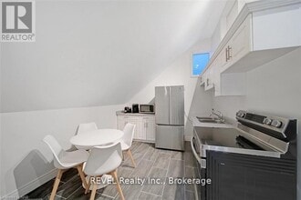 4102 Portage Rd in Niagara Falls, ON - Building Photo - Building Photo