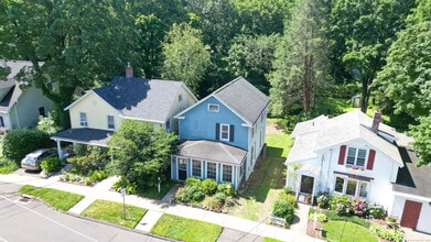 41 Wallingford Rd in Cheshire, CT - Building Photo - Building Photo