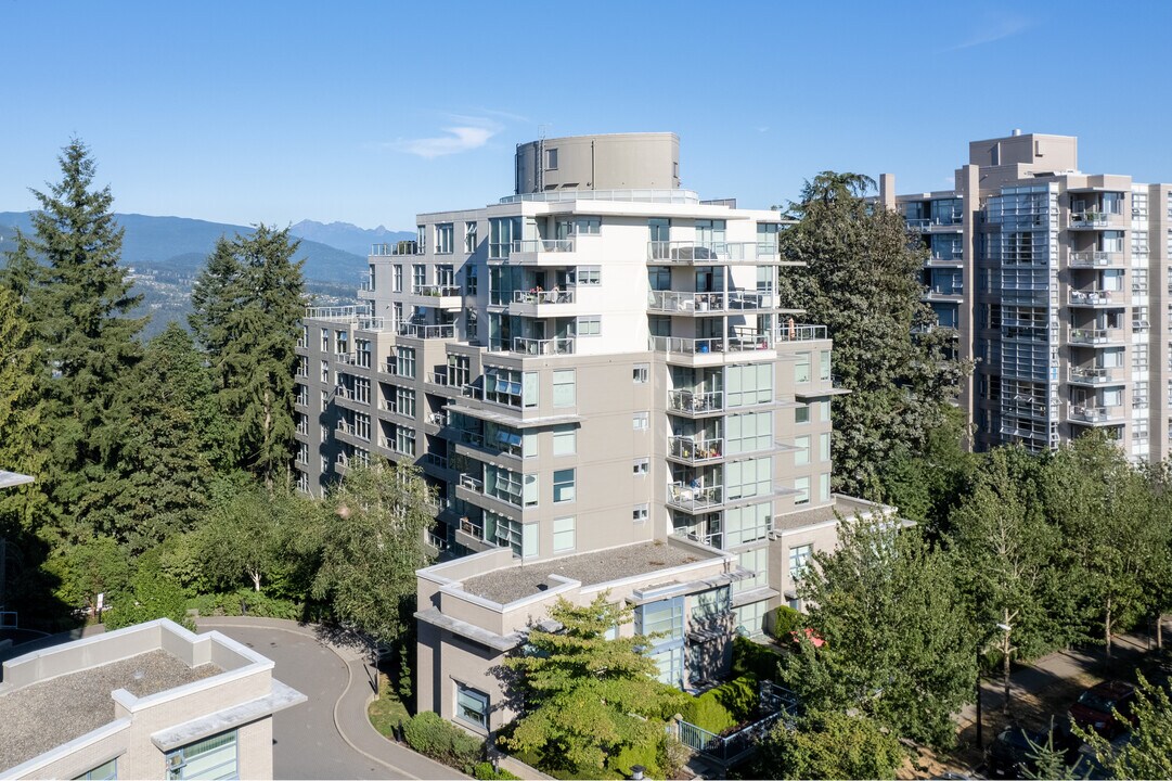 9262 University Cres in Burnaby, BC - Building Photo
