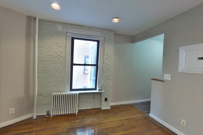 416 E 13th St in New York, NY - Building Photo - Building Photo