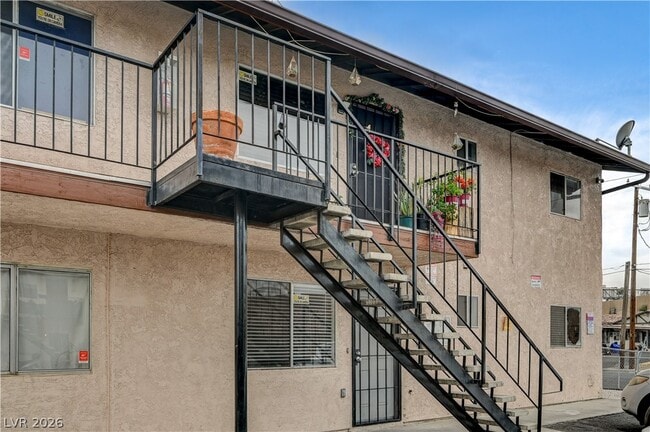 property at 1832 Goldfield St