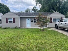 6249 Windsor Dr in Indianapolis, IN - Building Photo