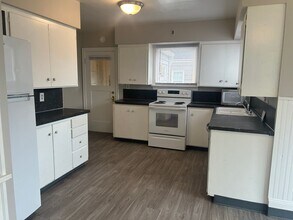 2817 W Maplewood Ave in Bellingham, WA - Building Photo - Building Photo