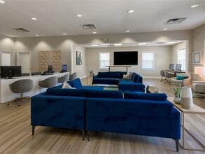 Spark Waldorf in Waldorf, MD - Foto de edificio - Building Photo