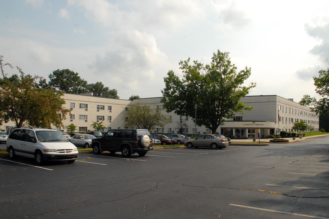 Liberty Terrace in Newark, DE - Foto de edificio