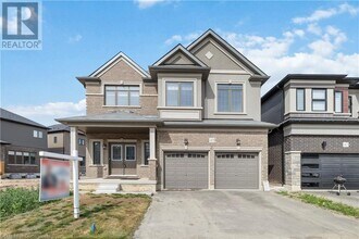 49 Dennis Ave in Brantford, ON - Building Photo - Building Photo