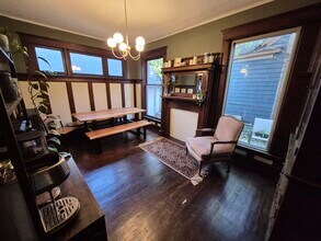 906 Fairmount St SE in Grand Rapids, MI - Building Photo - Building Photo