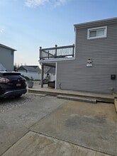 18 Julian Pl in Island Park, NY - Building Photo - Building Photo