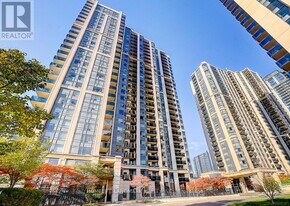 155 Beecroft Rd in Toronto, ON - Building Photo