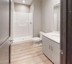 930 17th Ave SE in Minneapolis, MN - Building Photo - Building Photo