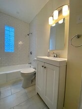 840 South St, Unit #1 in Boston, MA - Building Photo - Building Photo