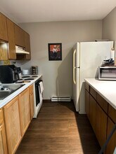 1116 12th St, Unit 102 in Baraboo, WI - Building Photo - Building Photo