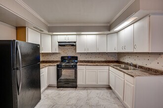 3235 W 157th St in Markham, IL - Building Photo - Building Photo