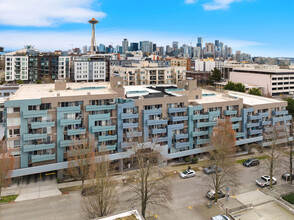 Novi at Queen Anne in Seattle, WA - Foto de edificio - Building Photo