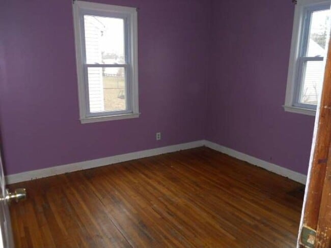 property at 4904 Xerxes Ave N