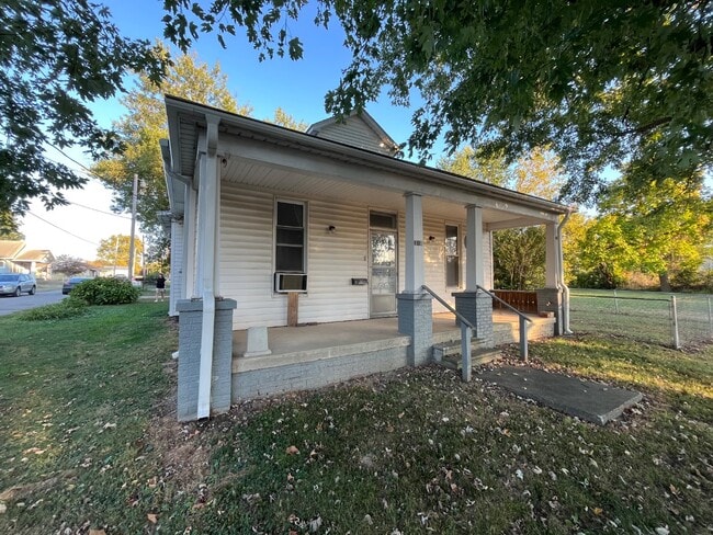 property at 314 N Spring St