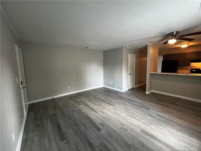 5841 Century Oaks Dr in Fayetteville, NC - Building Photo - Building Photo