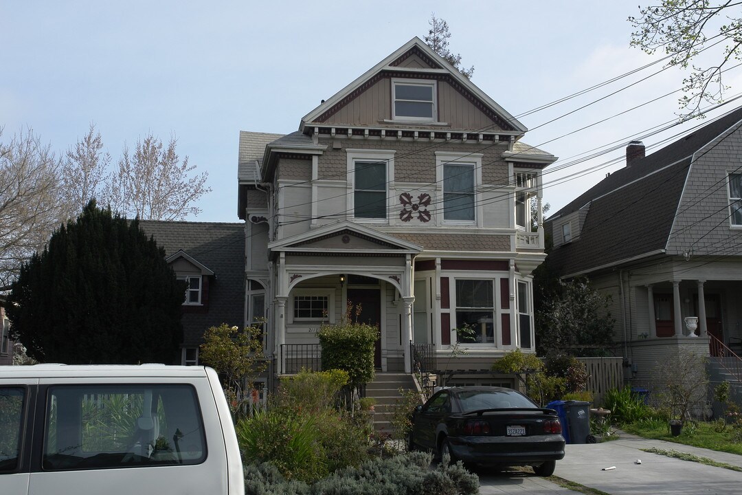 2117 Buena Vista Ave in Alameda, CA - Building Photo