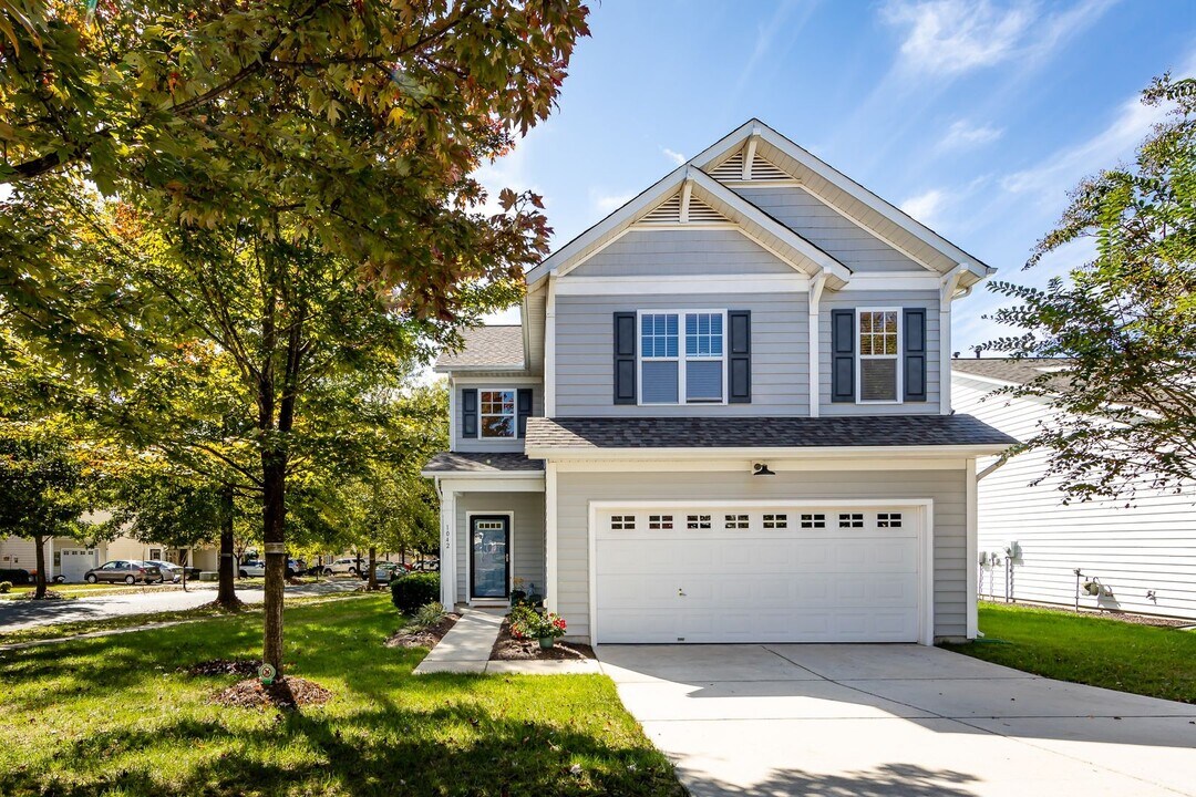 1042 Kensrowe Ln in Stallings, NC - Building Photo