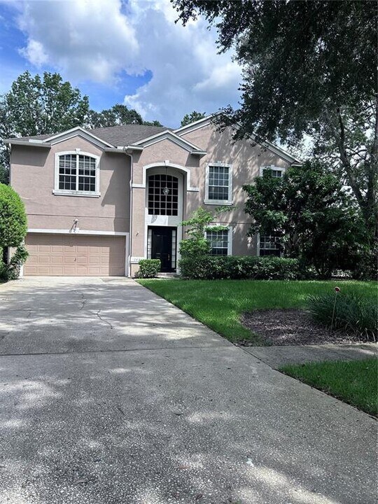 1531 McCrea Dr in Lutz, FL - Building Photo