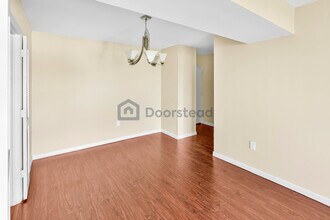 4172 Inverrary Dr, Unit 510 in Lauderhill, FL - Building Photo - Building Photo
