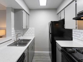 Luna Verde Apartments